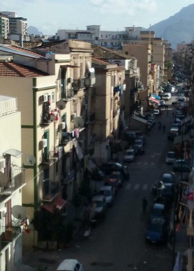 ホテルLa Finestra Sul Cortile/Palermo Centro エクステリア 写真